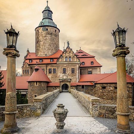 Zamek Czocha Aparthotel Lesna Luaran gambar