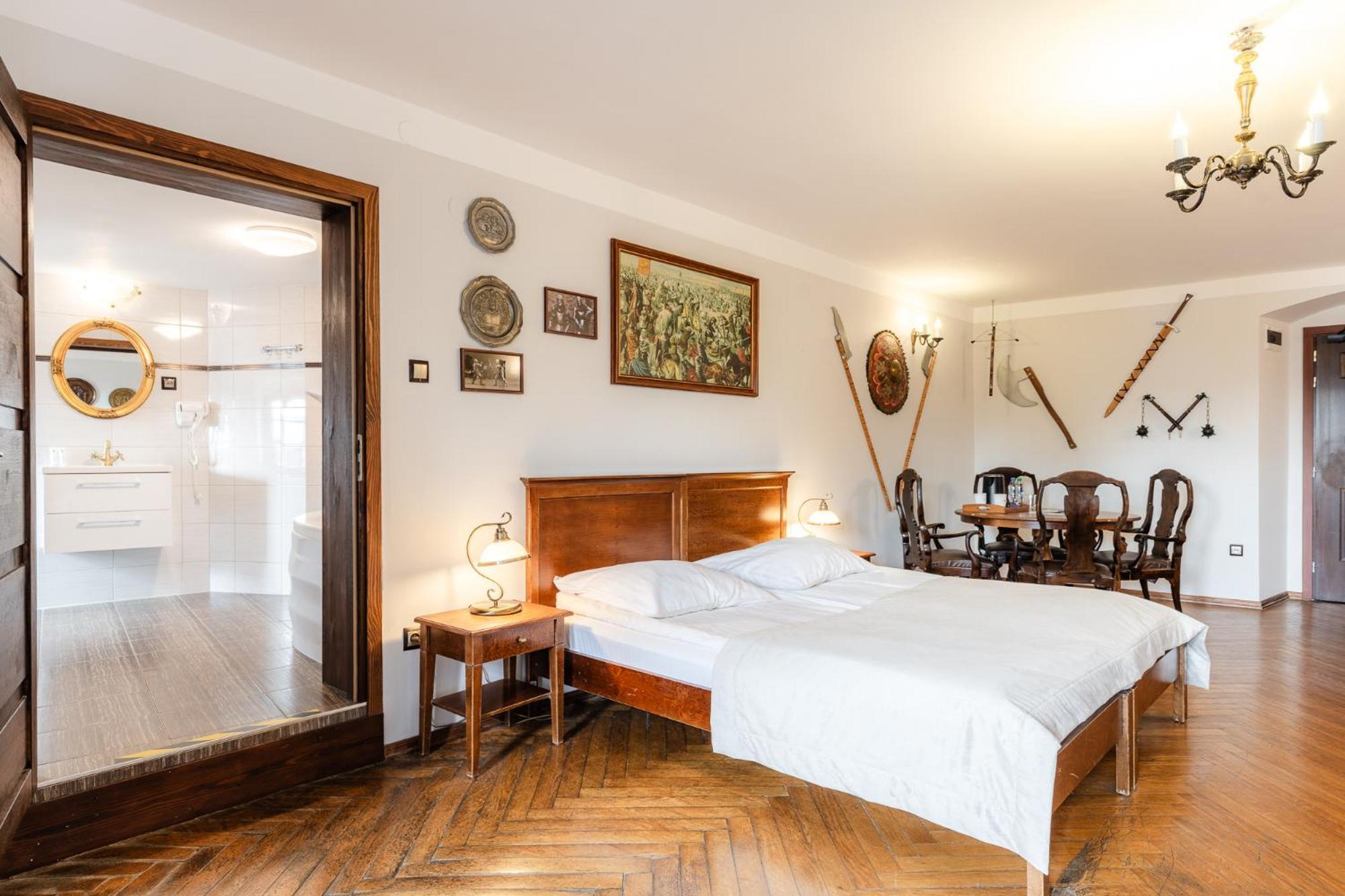 Zamek Czocha Aparthotel Lesna Luaran gambar