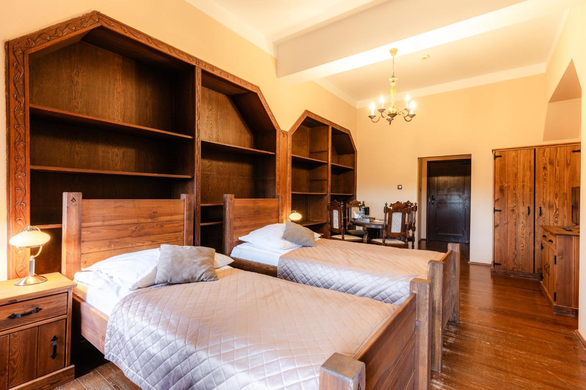Zamek Czocha Aparthotel Lesna Luaran gambar