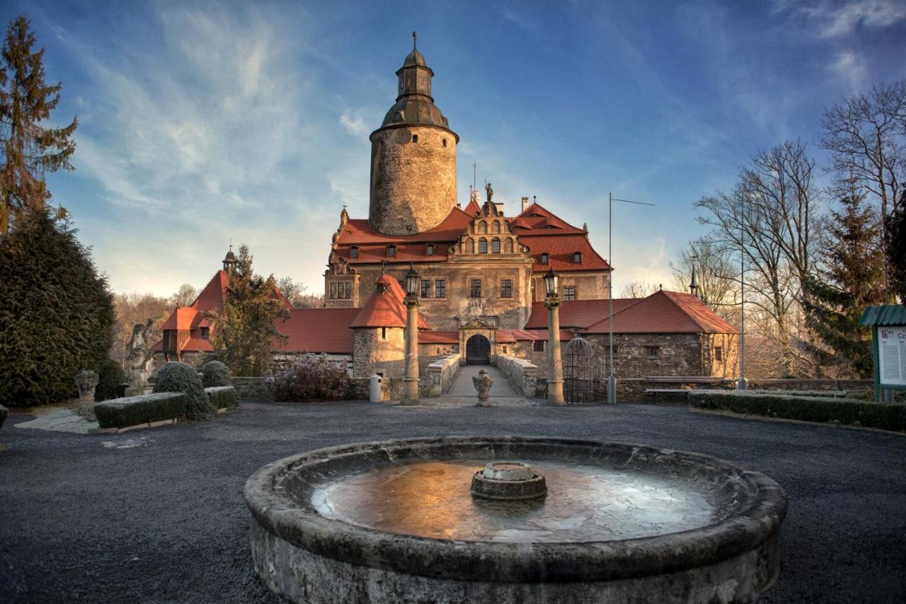 Zamek Czocha Aparthotel Lesna Luaran gambar